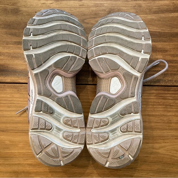 ASICS Gel-Nimbus 22 Running Shoes EUC - Picture 8 of 10